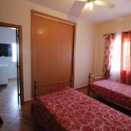 Вилла Huge Near Albufeira And Silves Алкантарилья