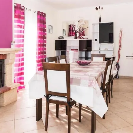 Huge Near Albufeira And Silves *