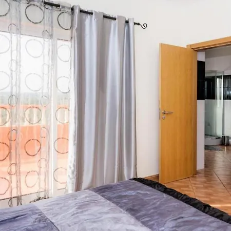 Huge Near Albufeira And Silves Villa Alcantarilha